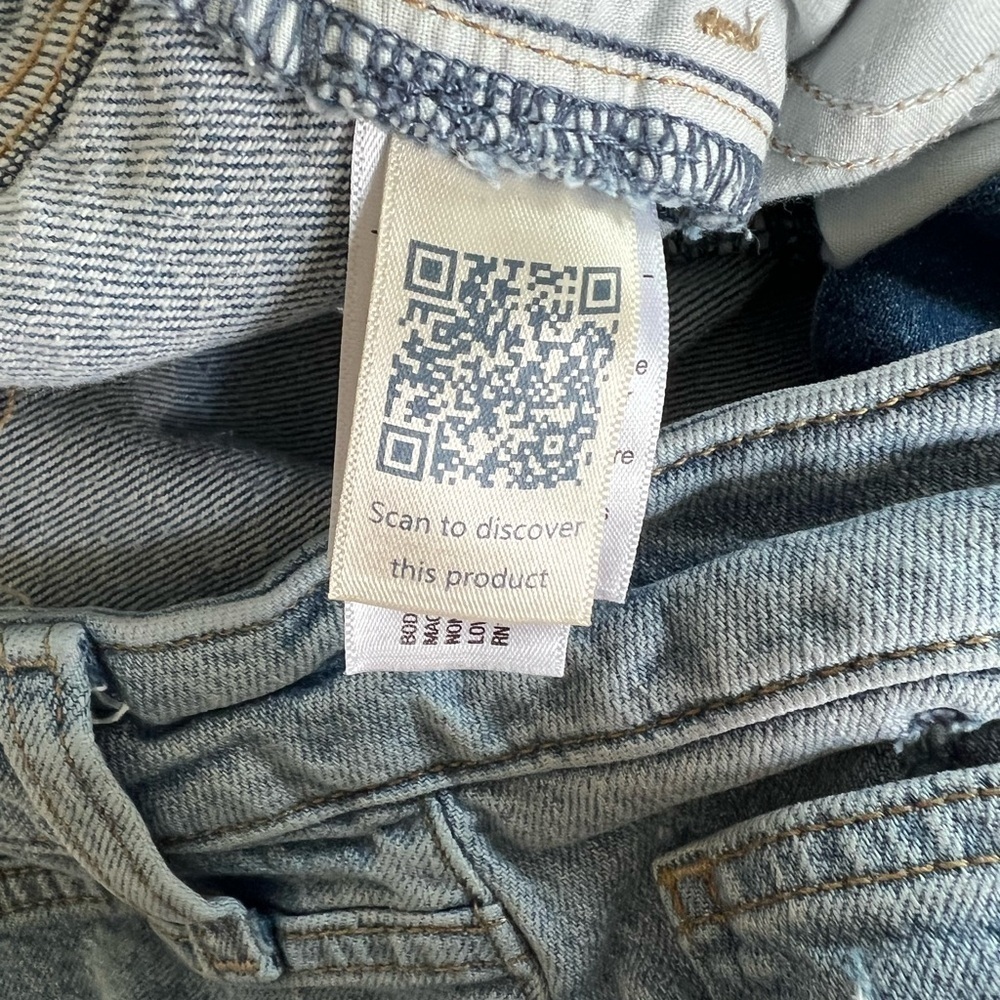 Universal Thread High Rise Womens Blue Ripped Jeans - Picture 4 of 5